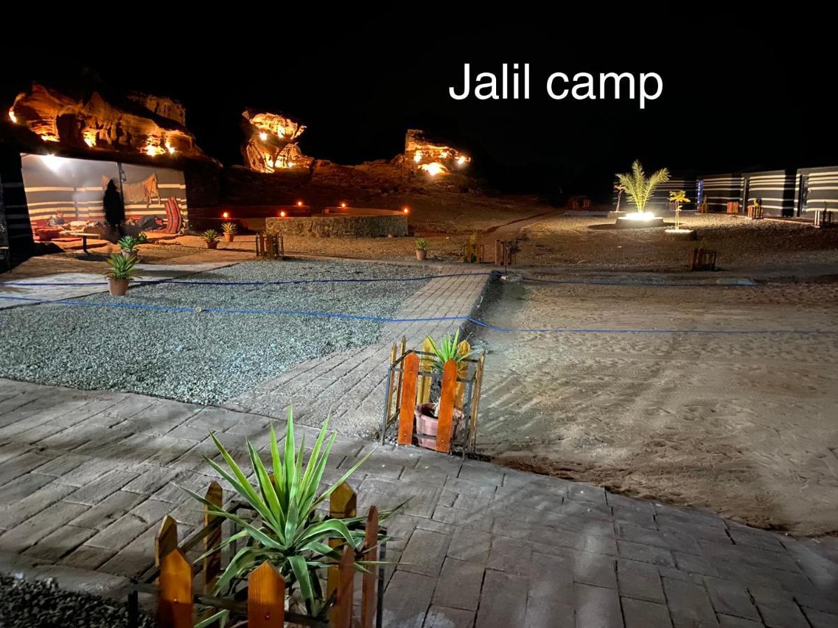 Desert Island Camp Wadi Rum Bagian luar foto